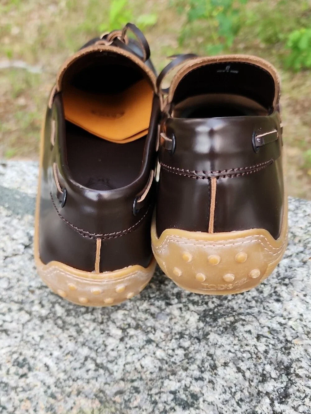 Tod's Dark Brown Leather Boat Shoes with Tan Sole Made In Italy Size 8